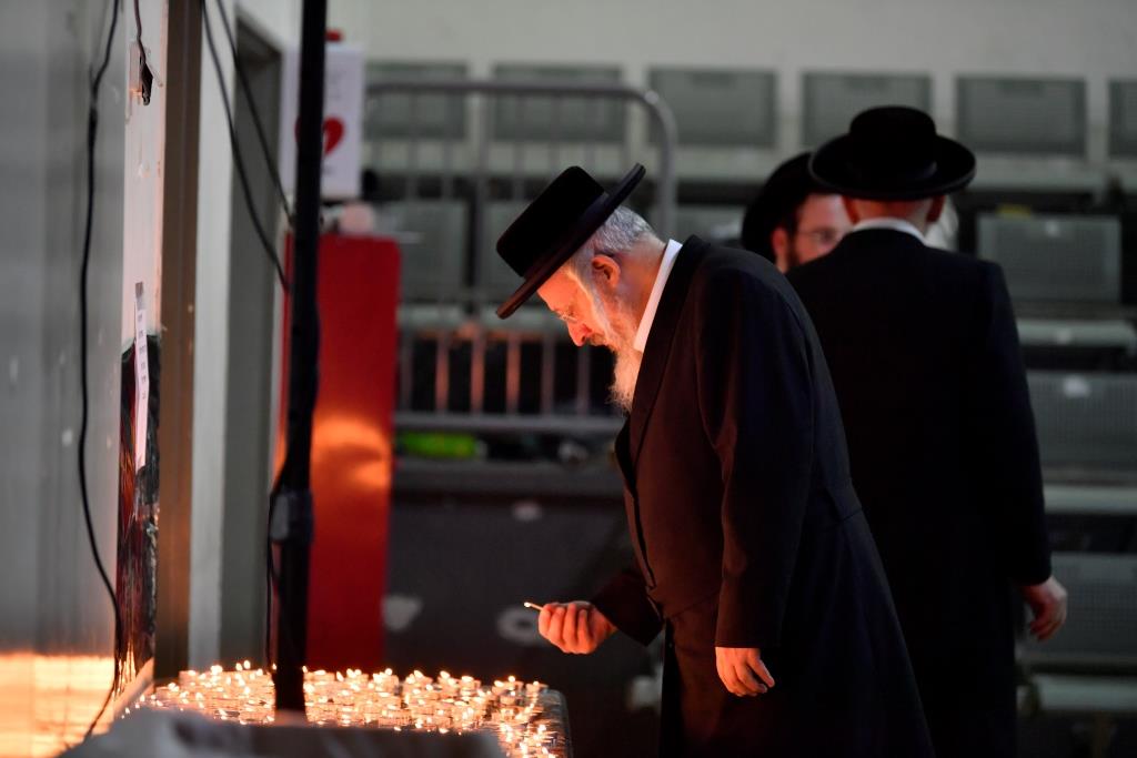 בקהילת 'המתמידים' ציינו שלוש שנים לפטירת המנהיג