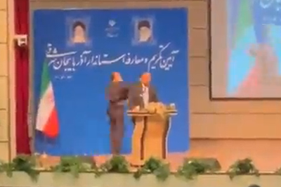 בטקס ההשבעה: מושל המחוז חטף סטירה; צפו