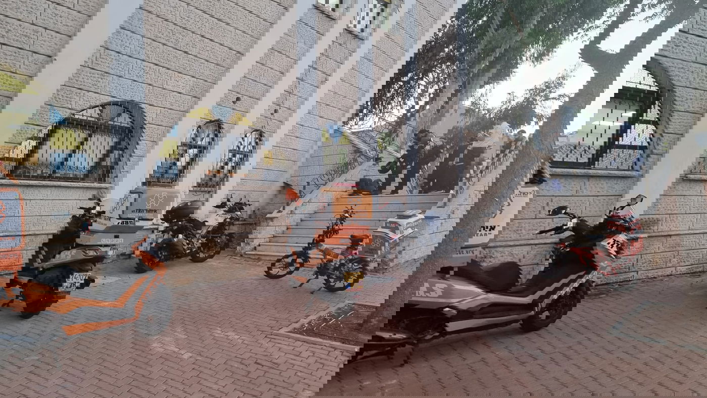 אישה ריססה גז פלפל לבית כנסת: 3 נפגעו