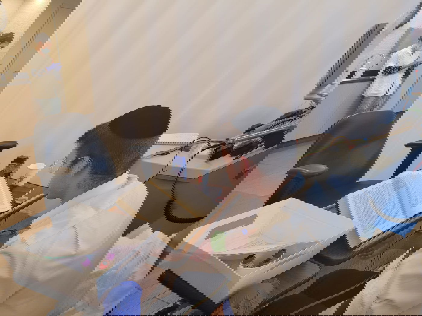 לומד גמרא במהלך תרומת מוח עצם • צפו