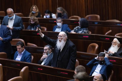 ספסלי האופוזיציה