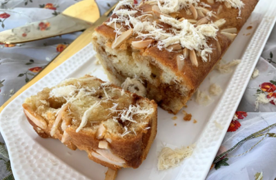 מוכנה תוך 3/4 שעה: עוגת חלבה ושקדים מטריפה