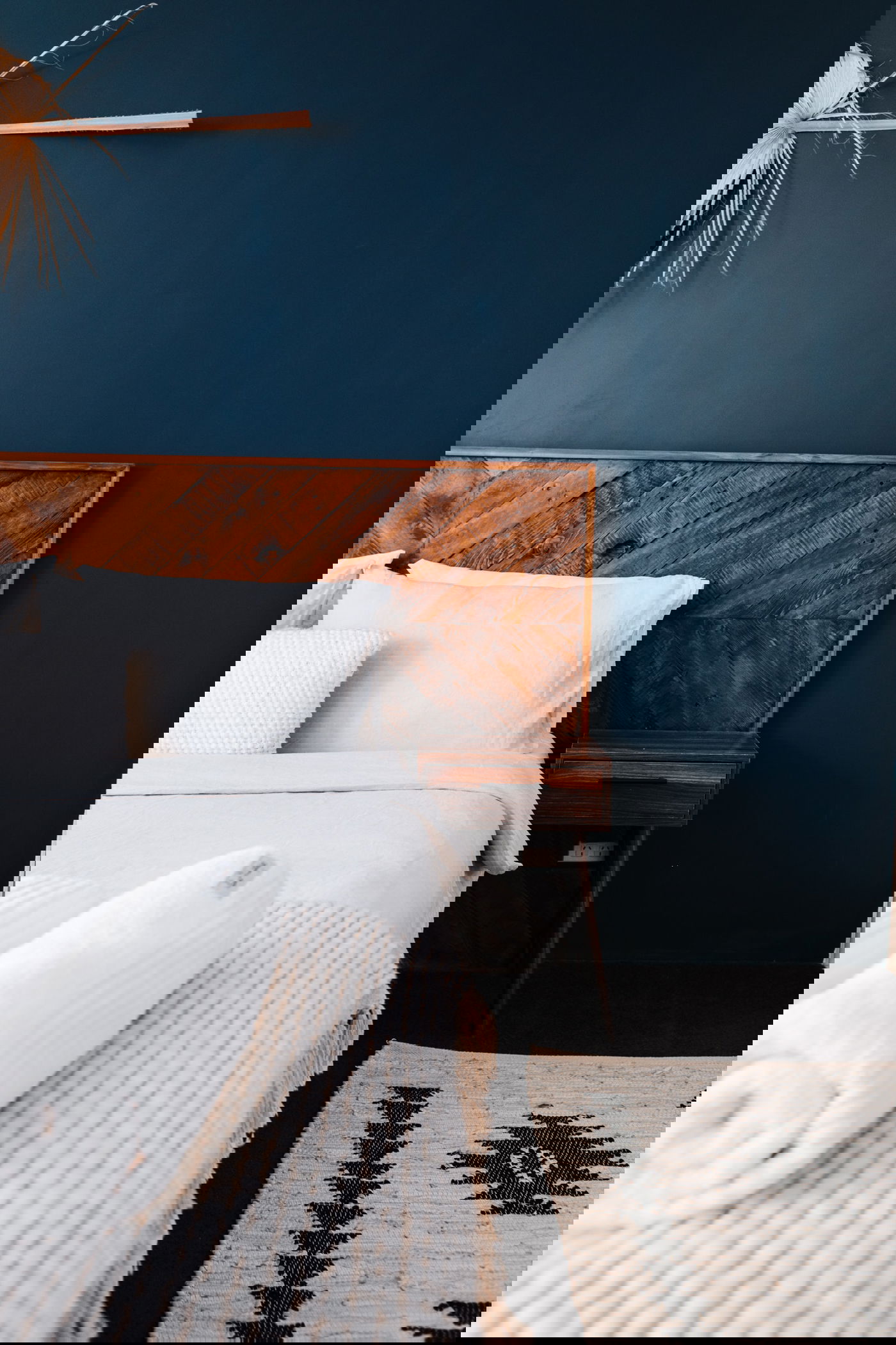 כך מכבסים מצעים לבנים