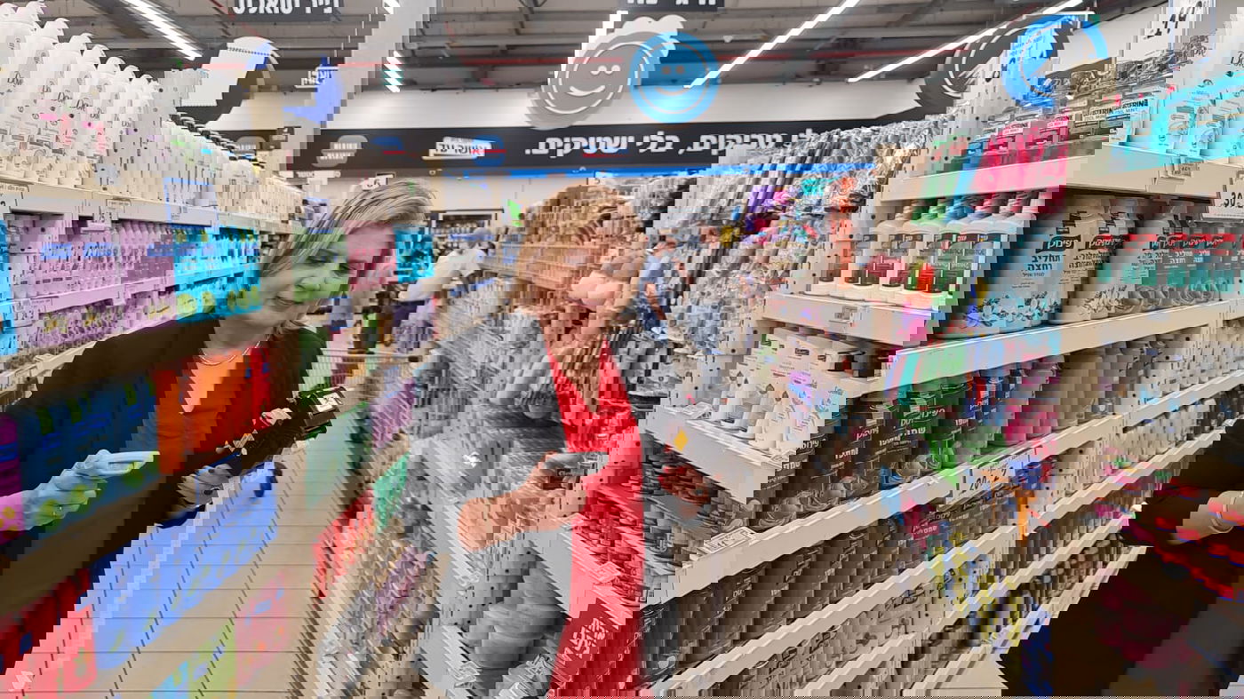 בקרוב: מוצרים בחנויות יפוקחו בצורה אלקטרונית