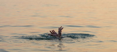 פחד לטבוע. אילוסטרציה