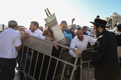 עימות עם הרפורמים בכותל