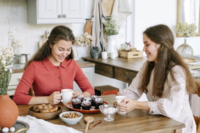 אחיות או לא להיות (מאושרות)