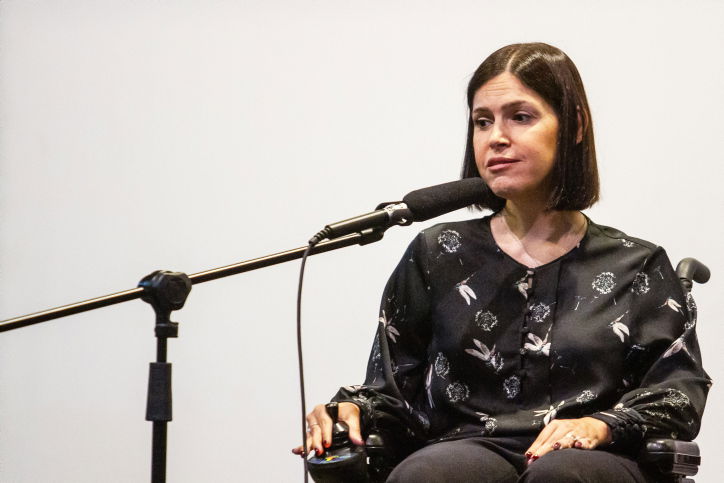 מביש: המאבטחים חסמו את כניסת השרה