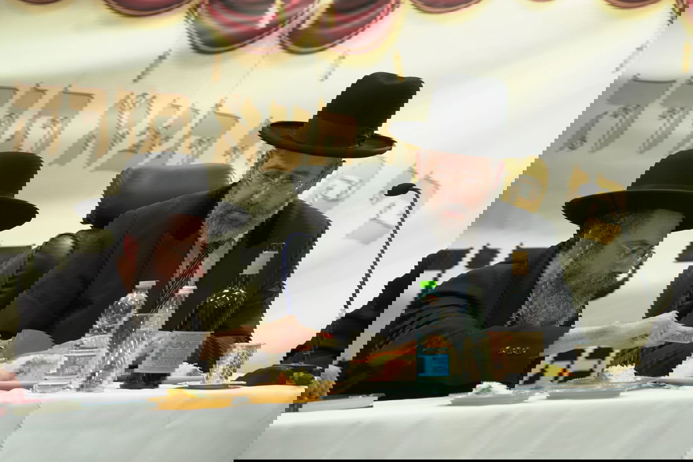 תיעוד: הרב הראשי בחן את בחורי ישיבות גור