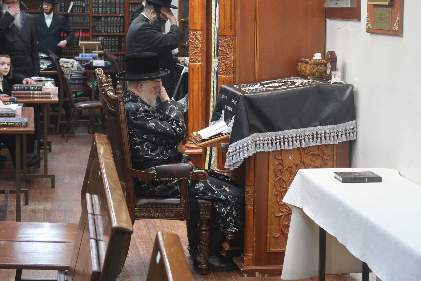 החסידים התרגשו: האדמו"ר מסערט ויז'ניץ בביקור בארה"ב