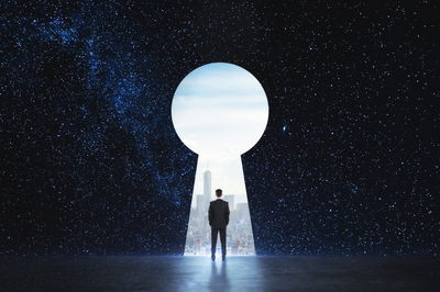 כך גיליתי את סודו של המנהל // טור אישי