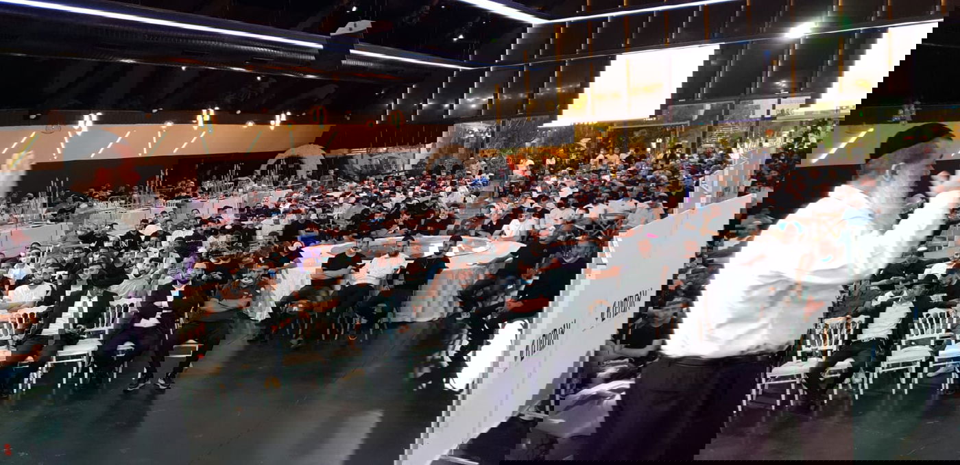 הרב יגאל כהן בירך "שחלק מחכמתו" על הראש"ל • צפו