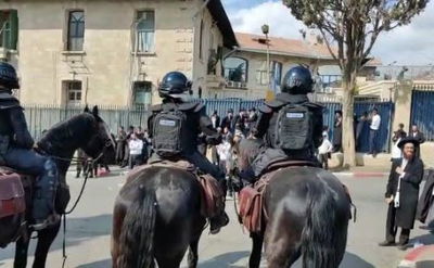 אתמול, מחוץ לדיון