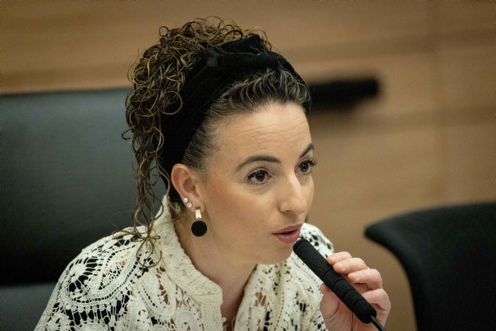 סילמן בכנסת. "פרצו לי לטוויטר"