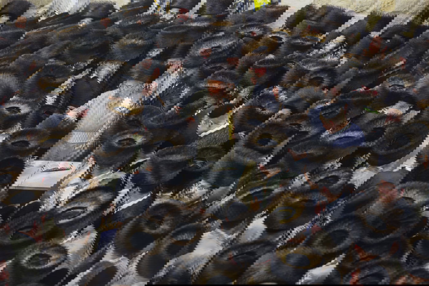 תיעוד: האדמו"ר מפינסק קרלין שבת במירון