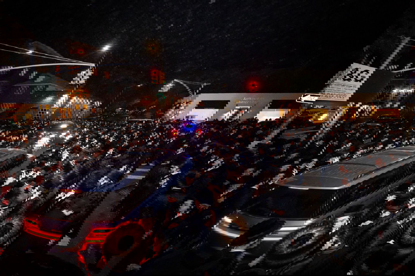 אלפים השתתפו בטישים של הגר"ש אלתר • תיעוד