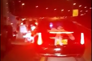 מארב מתוכנן: חשודים גנבו רכב יוקרה ונעצרו אחר מרדף