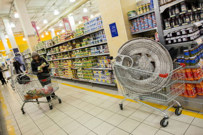 החשד: כך מנהלי חברות תיאמו ביניהם העלאת מחירים