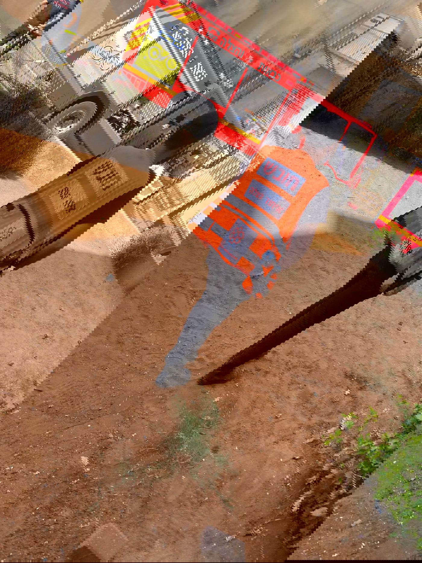 שעות לפני חופת נכד האדמו"ר: שריפה בבניין החסידות