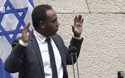 גדי יברקן בדוכן במליאה, הלילה