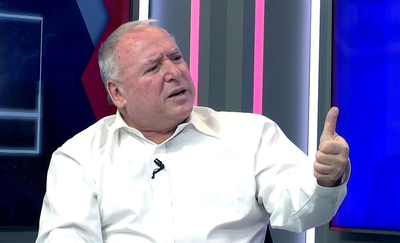 לפיד? "חלול, צבוע"; מיקי לוי? "סמרטוט רצפה"