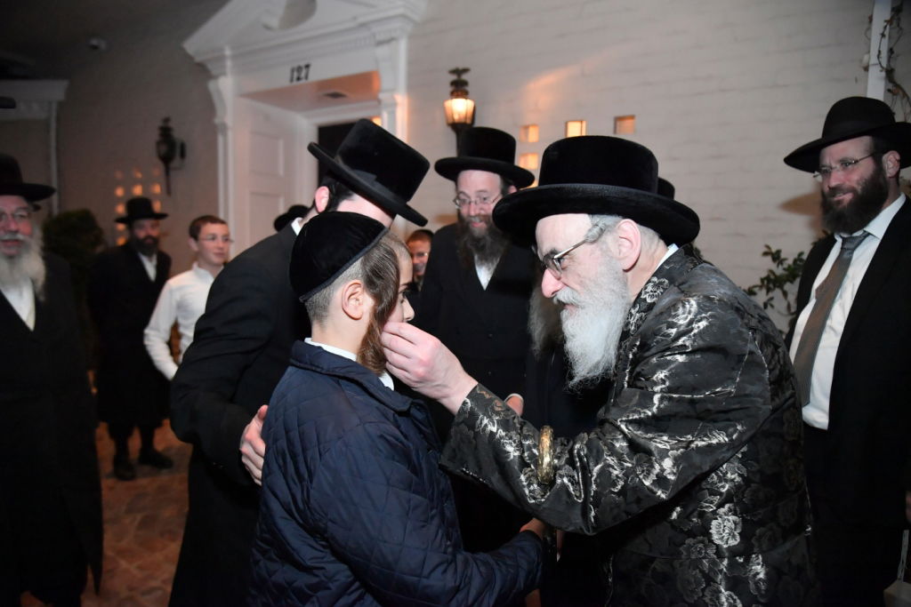 לטובת המוסדות בישראל: ביקורו של האדמו"ר מויז'ניץ בלוס אנג'לס