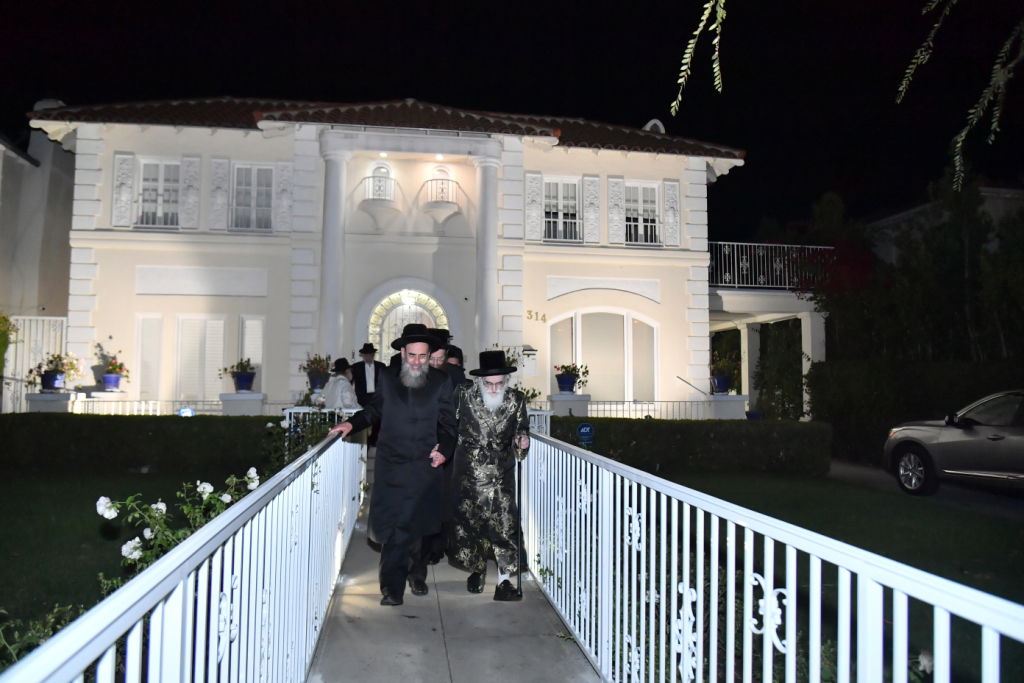 לטובת המוסדות בישראל: ביקורו של האדמו"ר מויז'ניץ בלוס אנג'לס