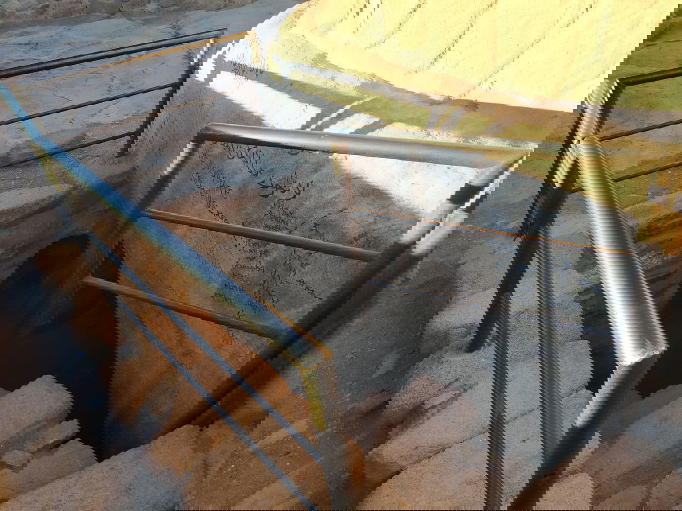 לטענת הדליל הבדואי מדובר ב'נקרת הצור'