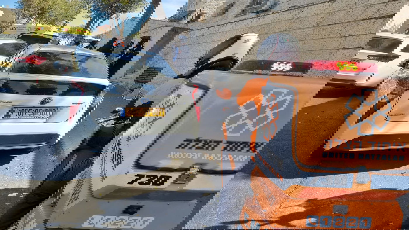 ילד חרדי נתקע עם אופניים בחומה ונפצע