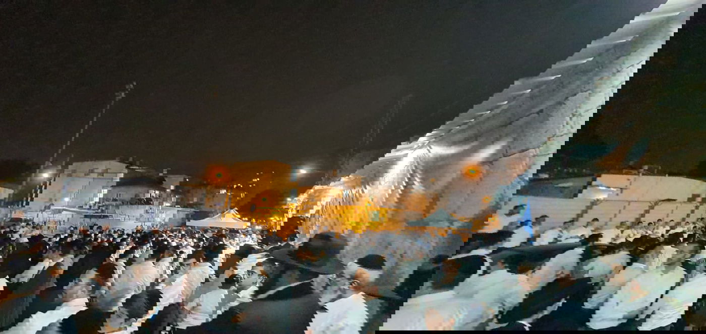 מאות מחו נגד כוונת העירייה לסגור את ה'שטיבלך' בשיכון ו'