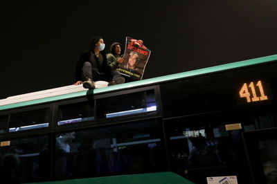 המחאות הדורשות לפתוח חקירה