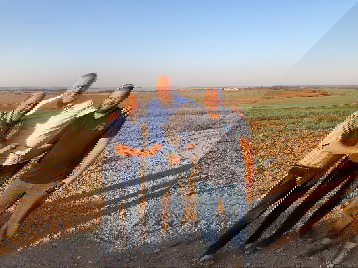 לפגוש בן אדם שכל כך רוצה לעזור והולך בשביל זה ממקום למקום לכל כך הרבה חקלאים בכל הארץ זה הדבר הגדול באמת"