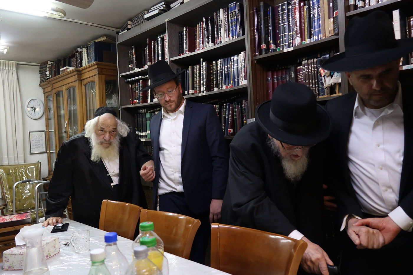 חבר 'המועצת' ביקר את ראש הישיבה החולה • תיעוד