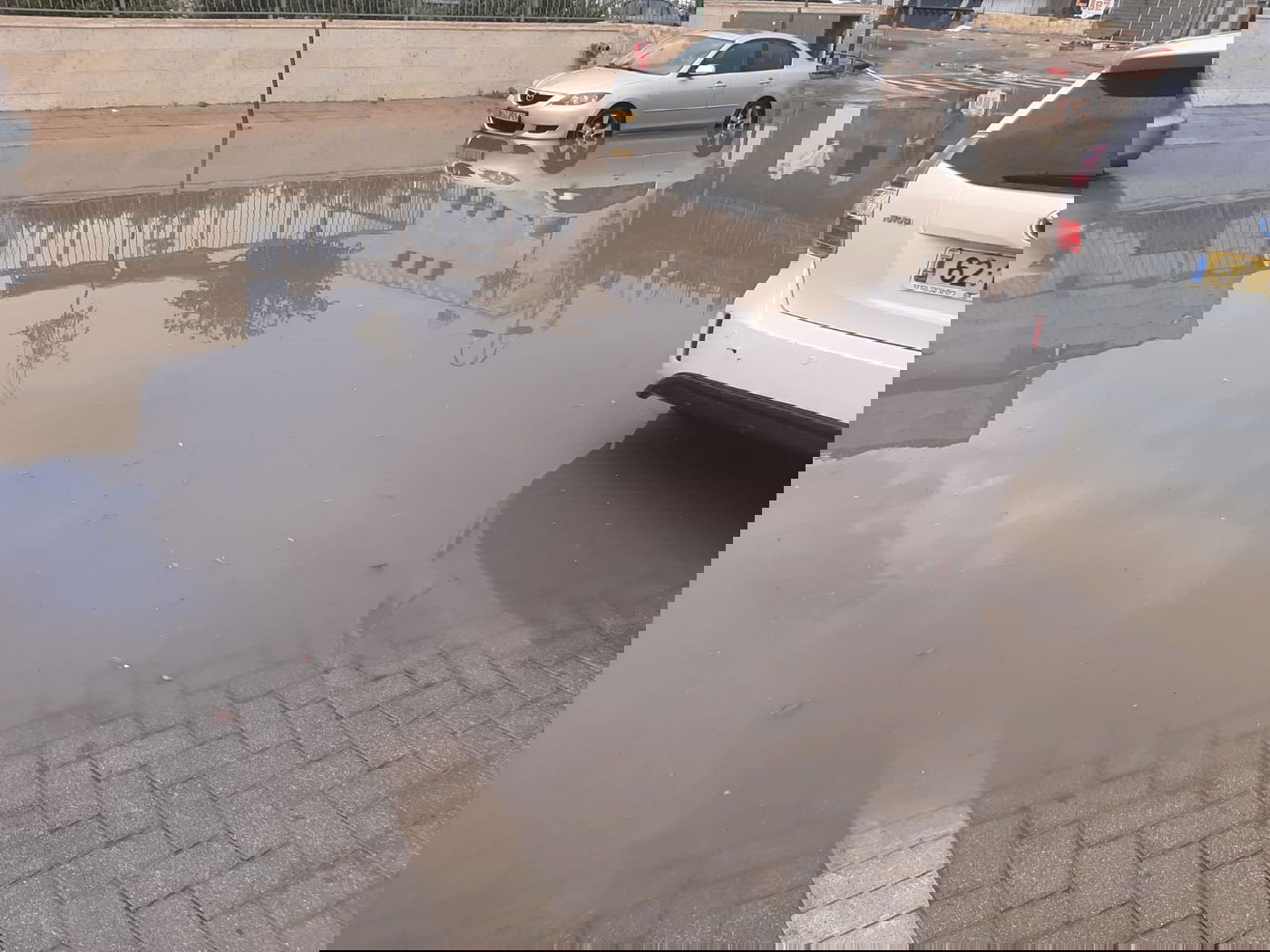 שבת גשומה וסוערת: קשיש פונה לבית החולים