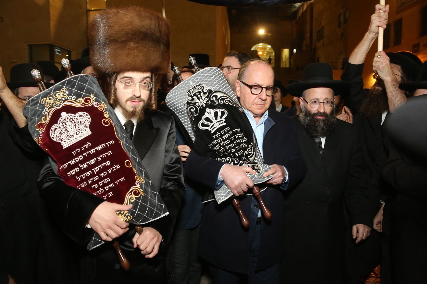 האדמו"ר מסאדיגורה, התורם ורב הכותל