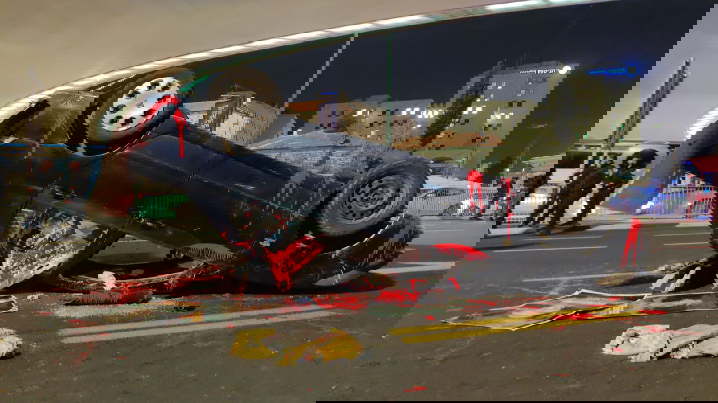 מחאת אהוביה סנדק ז"ל: דם ומכונית הפוכה