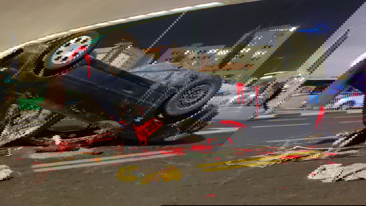 מחאת אהוביה סנדק ז"ל: דם ומכונית הפוכה