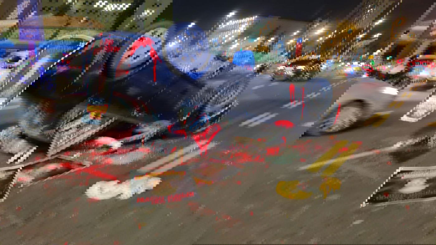 מחאת אהוביה סנדק ז"ל: דם ומכונית הפוכה