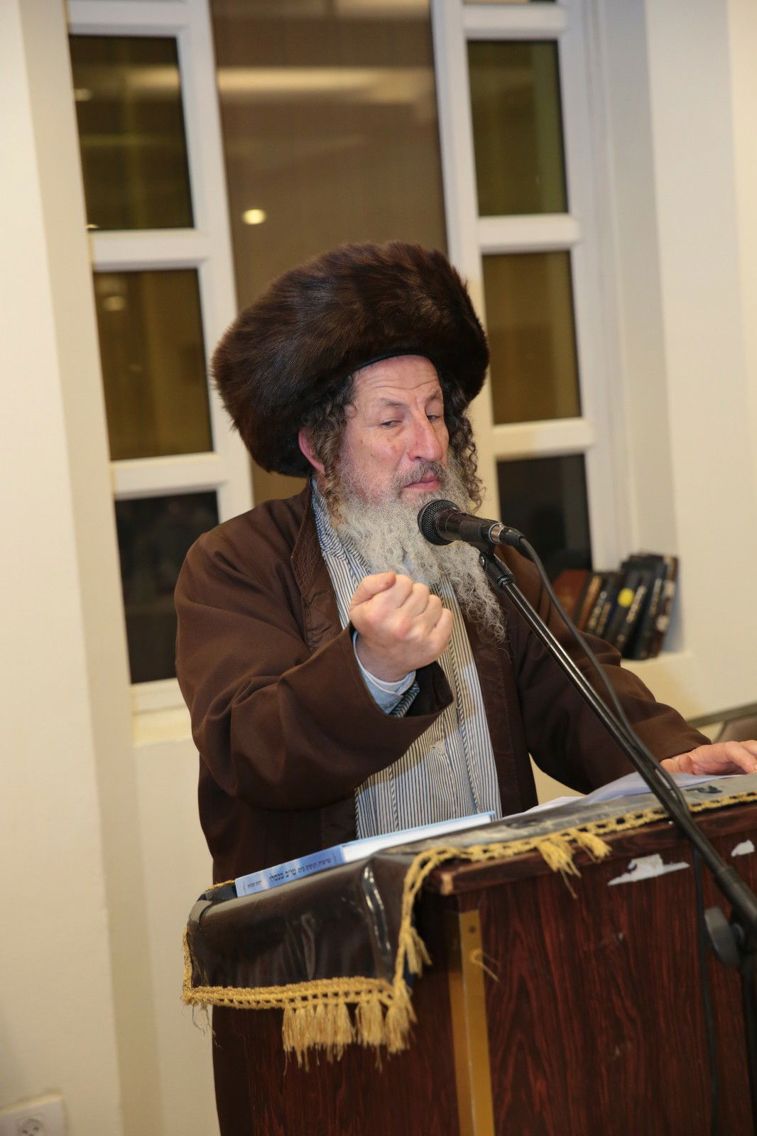 הגאון רבי אלדד שמואלי נושא דברי ברכה