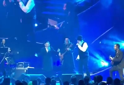 רנד ופריד על הבמה, בבנייני האומה