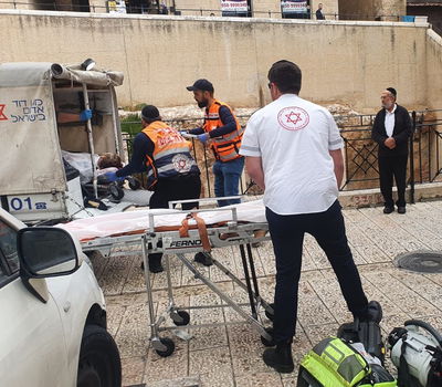 פינוי הפצועים אחרי הפיגוע בתחילת השבוע