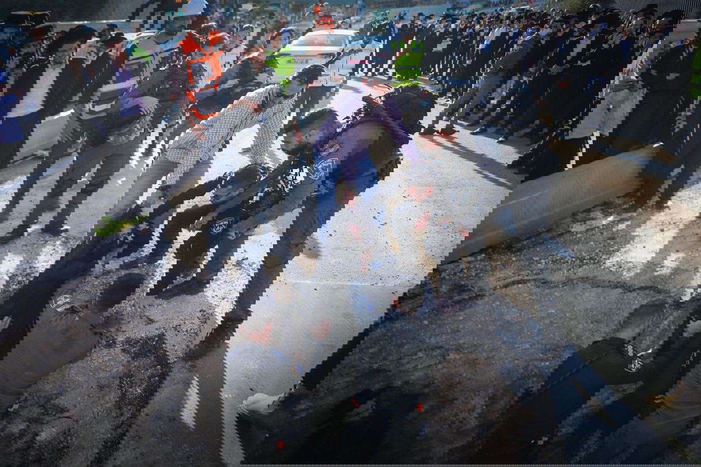 בר אילן: המשטרה מתיזה בואש על מפגינים