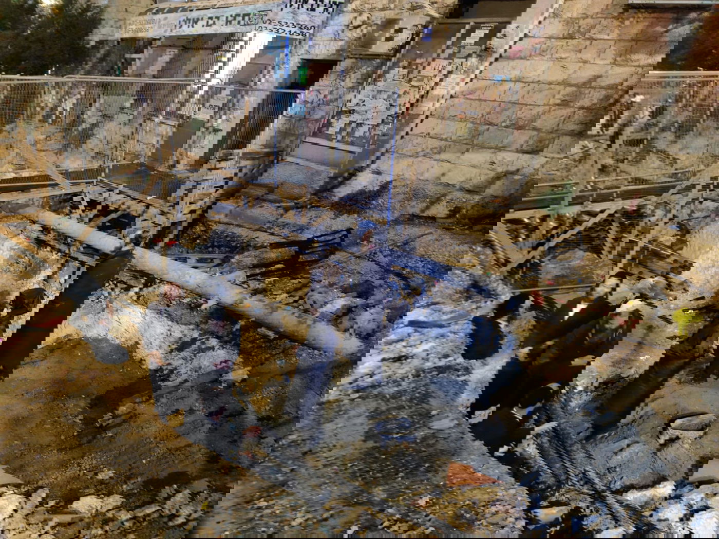 לילה סוער: קיצוניים מחו נגד הרכבת הקלה