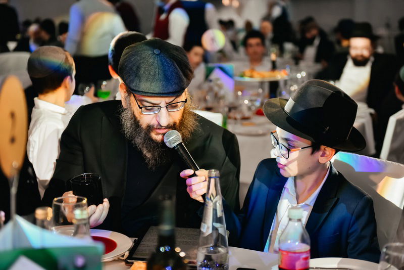 הילד שנפל מקומה רביעית וניצל פתח את החגיגה במוסקבה