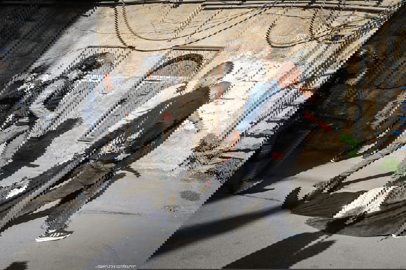 התקיפה במאה שערים: מעצר החשודים הוארך בשלושה ימים