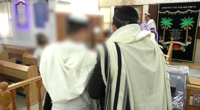 נער בר המצווה עולה לתורה