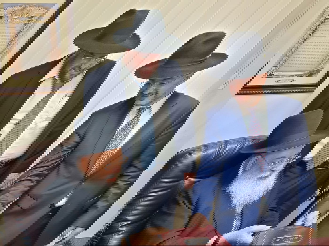 ספר חדש לזקן הראשונים לציון רבי אליהו בקשי דורון זצ"ל