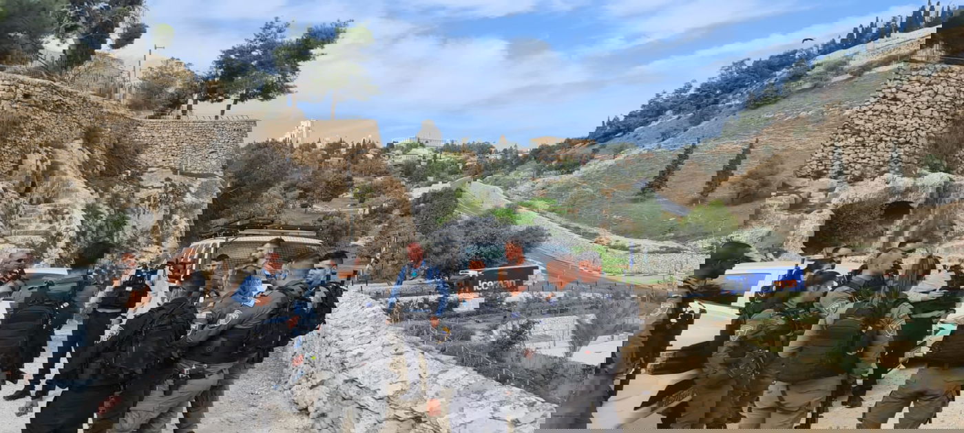 המשטרה קנסה סוחרים בזיופים במזרח י-ם