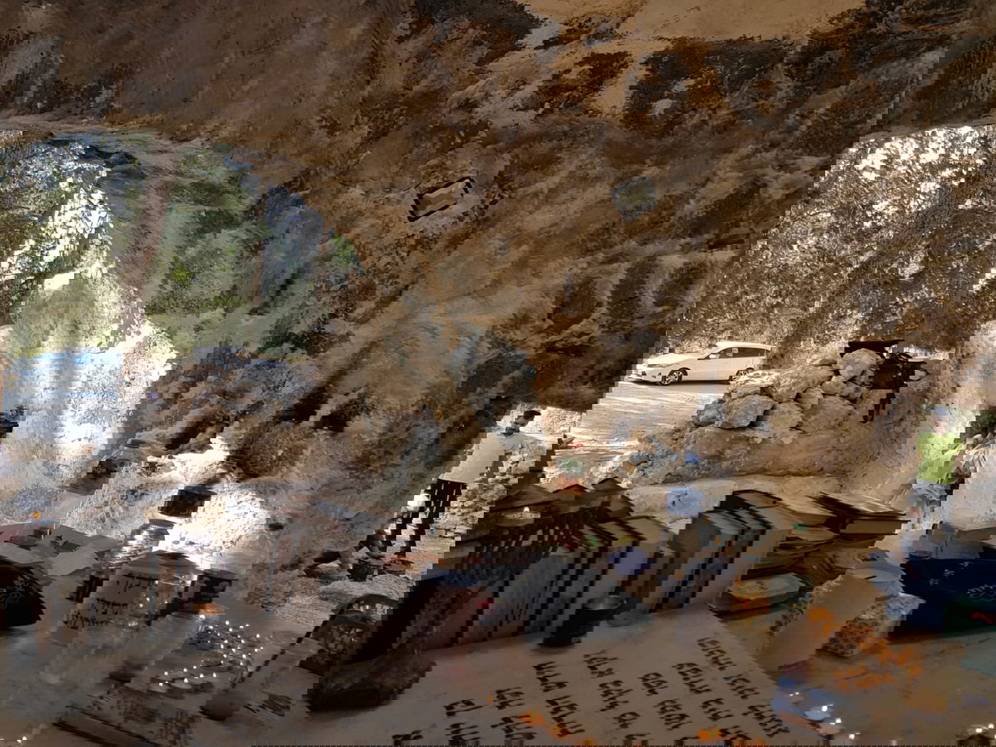 בחנוכה תשפ"ב המבנה שופץ, ונתלתה נורת פאנל סולרי שתאיר בשעות החשכה