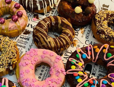 דונאטס ומגוון ציפויים